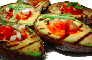 Gesund Grillen - gefüllte Avocado