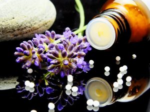 Homöopathie für Anfänger – Natürlich heilen mit Globuli & Co.