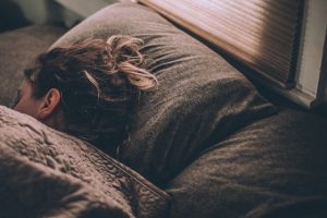 Besser schlafen – 7 effektive Tipps für erholsame Nächte und neue Energie
